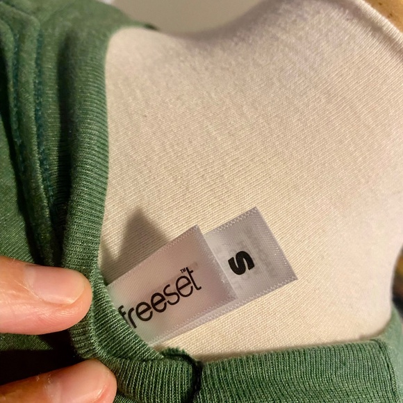 Freeset RISE Long Sleeve T - Size Small - Picture 5 of 5